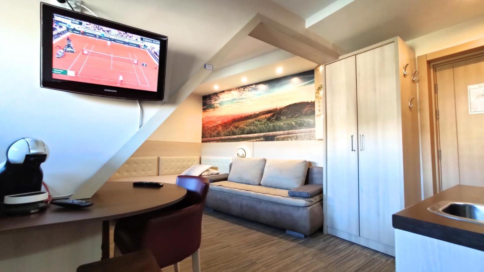 Angella Kop Konaci Apartment Kopaonik Bilik gambar
